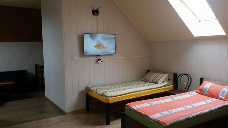 Pokoje Goscinne "U Karola" Pracownicze Scinawa ภายนอก รูปภาพ